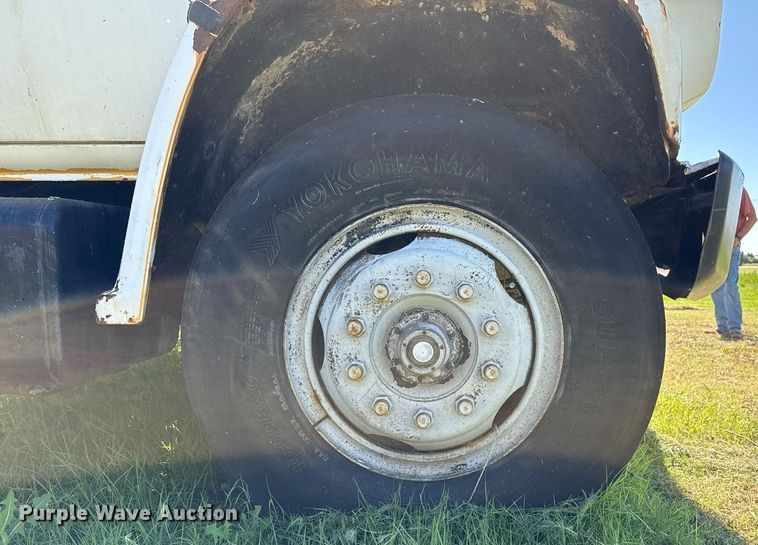 image for item DZ8638 1985 GMC C6000 manure spreader truck