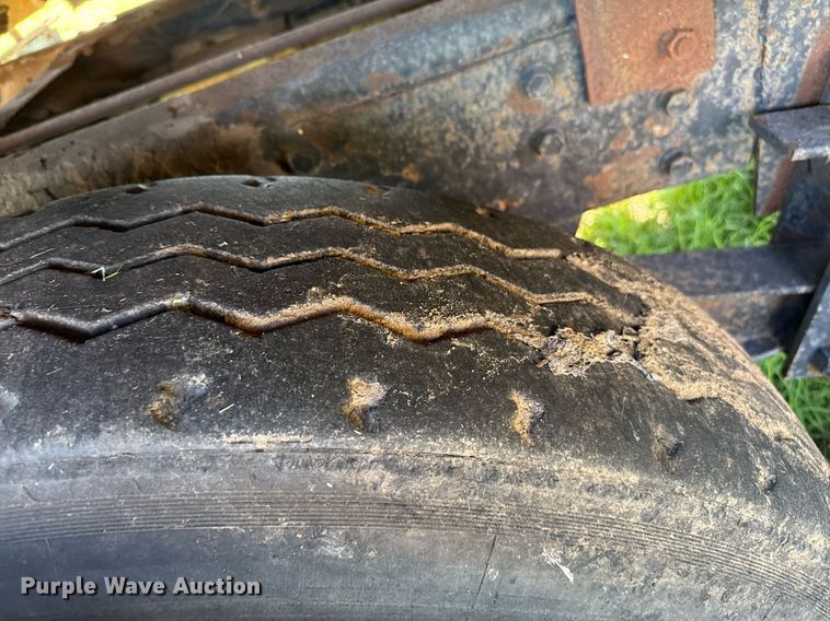 image for item DZ8638 1985 GMC C6000 manure spreader truck