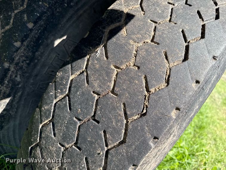 image for item DZ8638 1985 GMC C6000 manure spreader truck