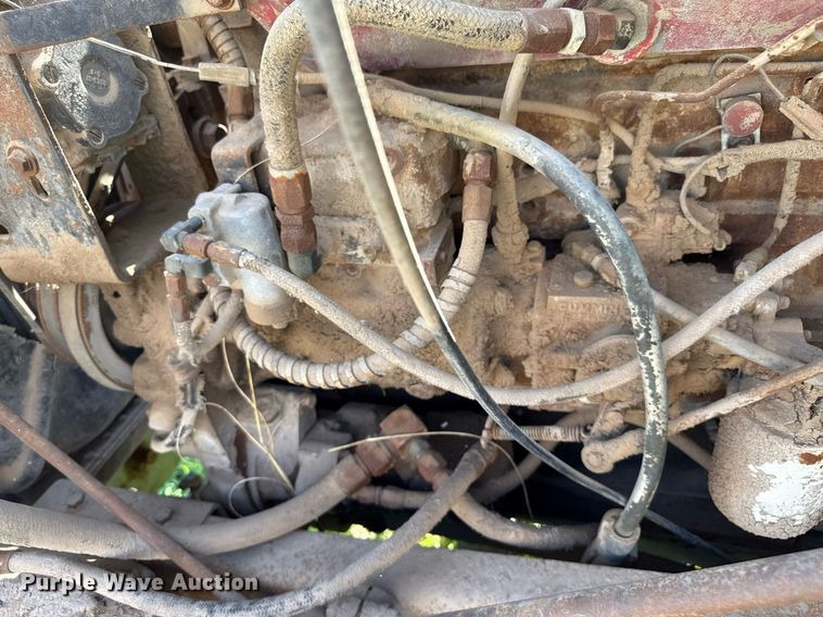 image for item DZ8639 1977 International F-4370 dump truck