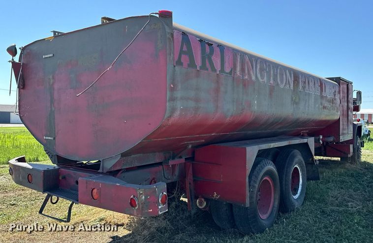 image for item DZ8640 1973 Dodge tank truck