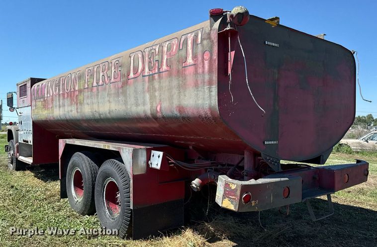 image for item DZ8640 1973 Dodge tank truck
