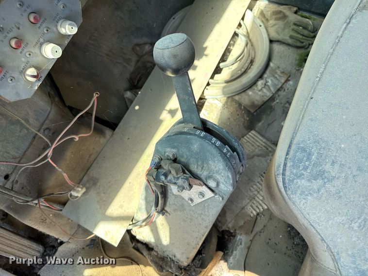 image for item DZ8640 1973 Dodge tank truck