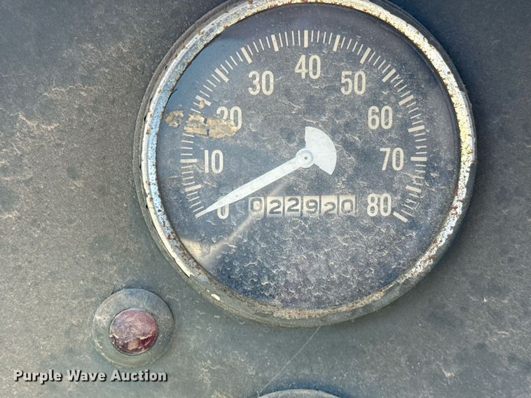 image for item DZ8640 1973 Dodge tank truck