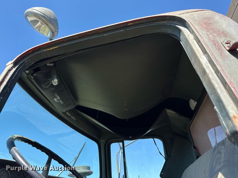 image for item DZ8640 1973 Dodge tank truck