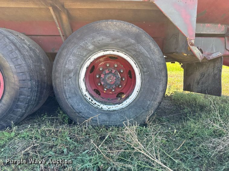 image for item DZ8640 1973 Dodge tank truck