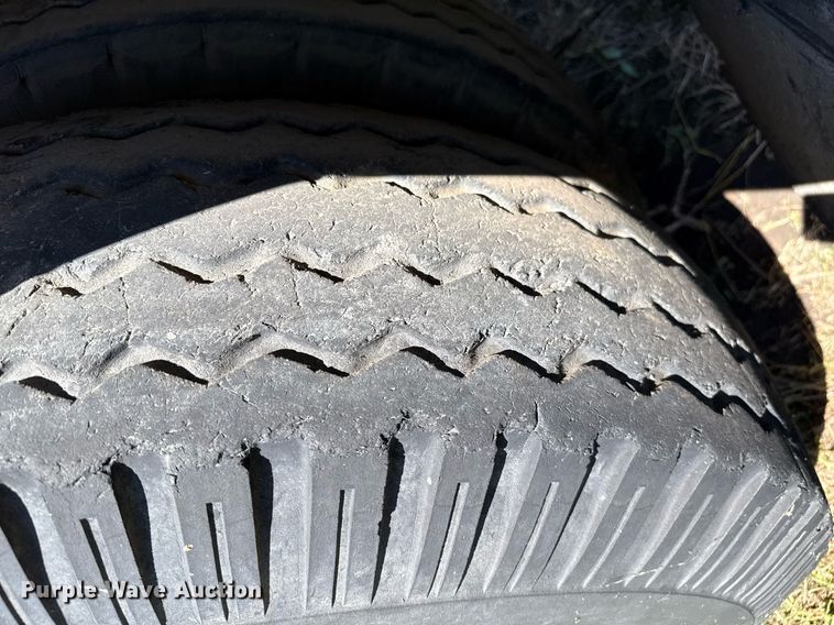 image for item DZ8640 1973 Dodge tank truck