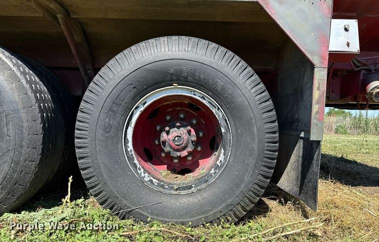 image for item DZ8640 1973 Dodge tank truck