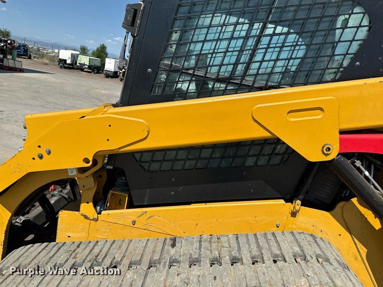 image for item DZ8677 2019 Caterpillar 289D tracked skid steer loader