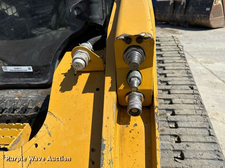 image for item DZ8677 2019 Caterpillar 289D tracked skid steer loader