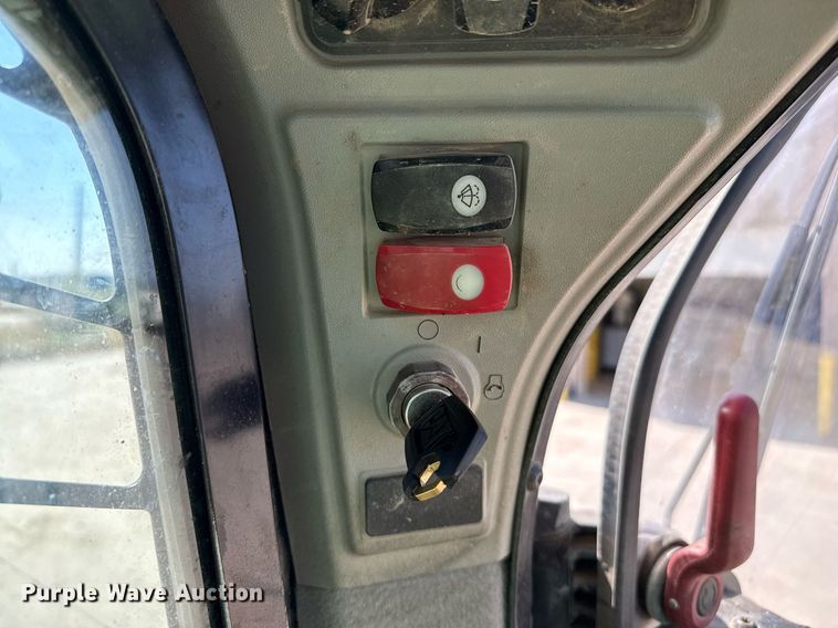 image for item DZ8677 2019 Caterpillar 289D tracked skid steer loader