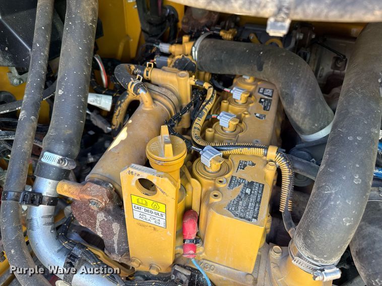 image for item DZ8677 2019 Caterpillar 289D tracked skid steer loader