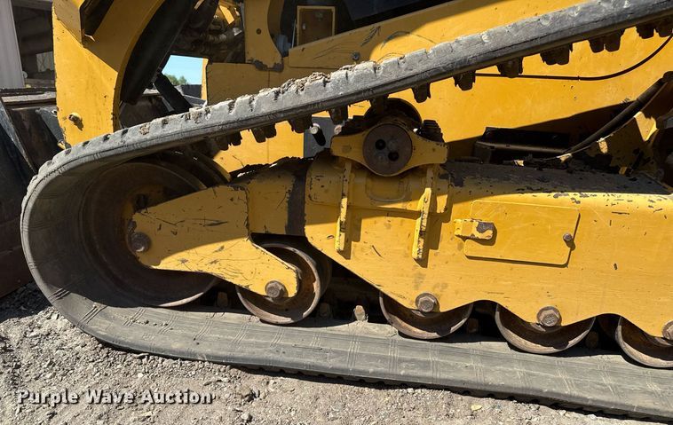 image for item DZ8677 2019 Caterpillar 289D tracked skid steer loader