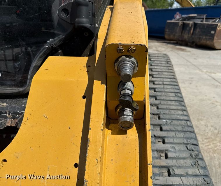 image for item DZ8678 2018 Caterpillar 289D tracked skid steer loader