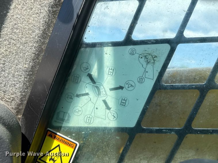 image for item DZ8678 2018 Caterpillar 289D tracked skid steer loader