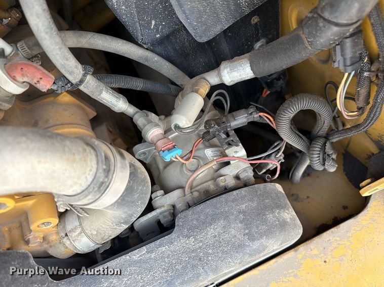 image for item DZ8678 2018 Caterpillar 289D tracked skid steer loader