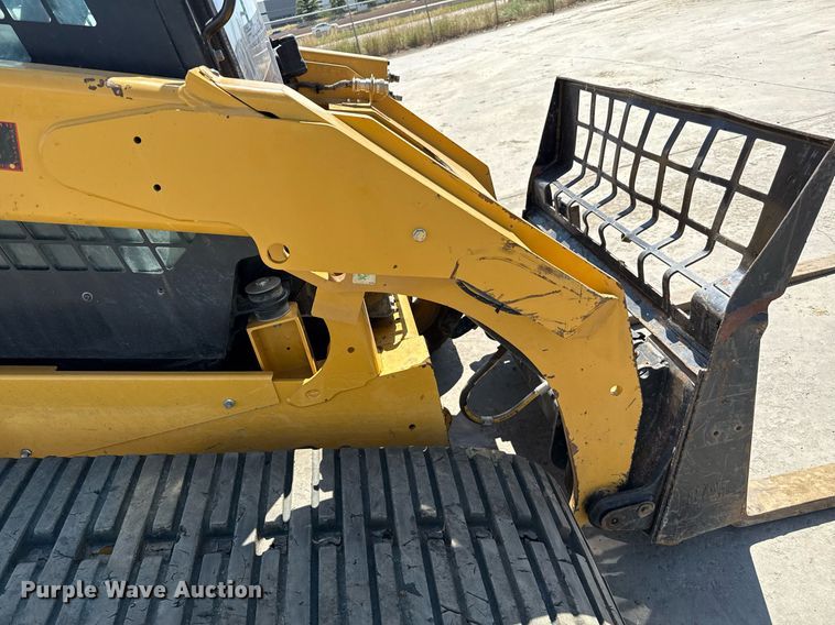 image for item DZ8679 2020 Caterpillar 289D3 tracked skid steer loader