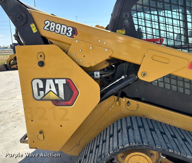 image for item DZ8679 2020 Caterpillar 289D3 tracked skid steer loader