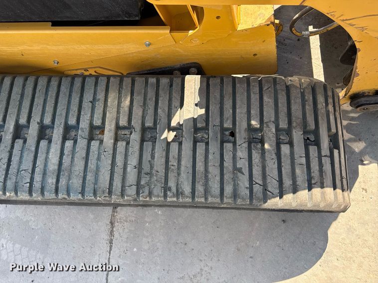 image for item DZ8679 2020 Caterpillar 289D3 tracked skid steer loader