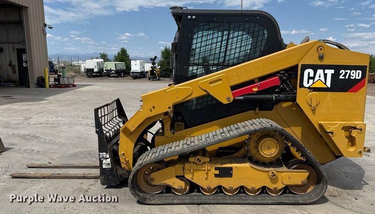 image for item DZ8680 2017 Caterpillar 279D tracked skid steer loader