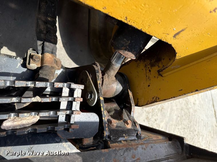 image for item DZ8680 2017 Caterpillar 279D tracked skid steer loader