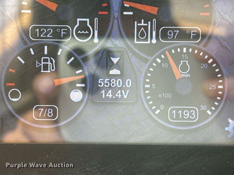 image for item DZ8680 2017 Caterpillar 279D tracked skid steer loader