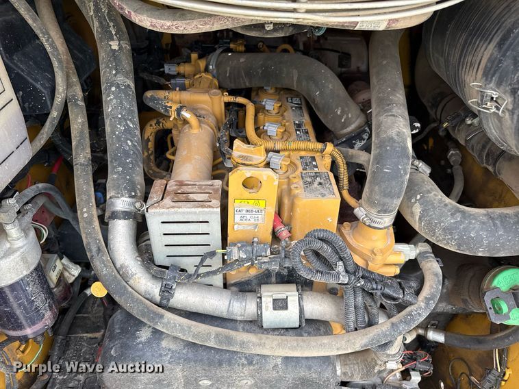 image for item DZ8680 2017 Caterpillar 279D tracked skid steer loader