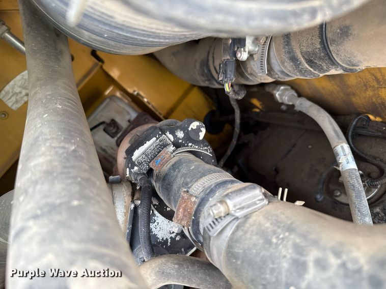 image for item DZ8680 2017 Caterpillar 279D tracked skid steer loader