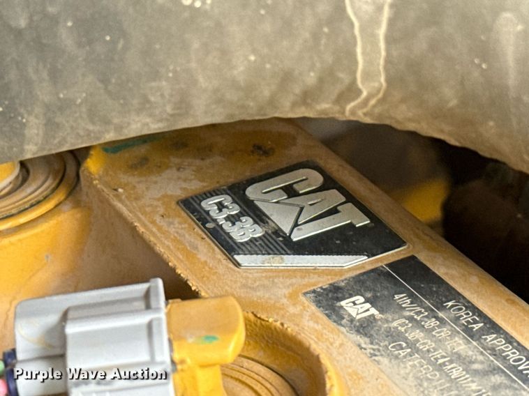 image for item DZ8680 2017 Caterpillar 279D tracked skid steer loader