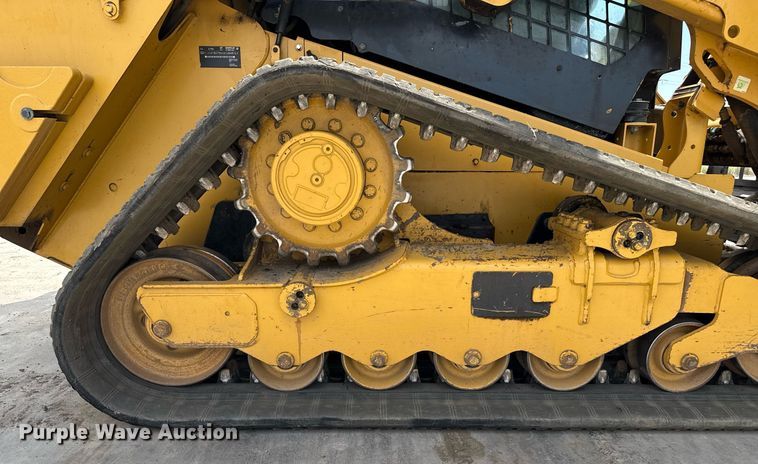 image for item DZ8680 2017 Caterpillar 279D tracked skid steer loader