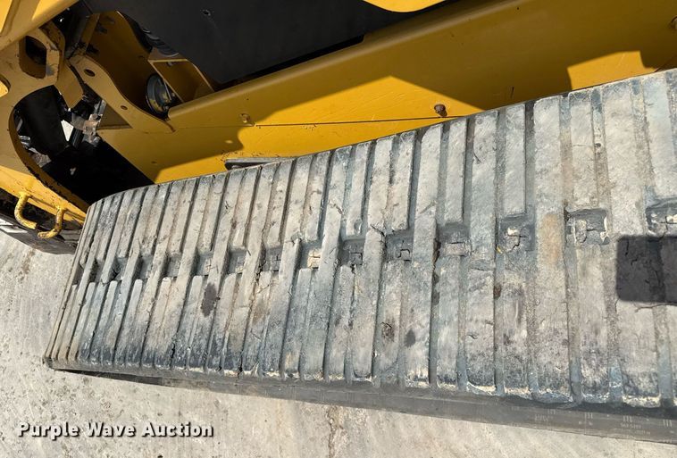 image for item DZ8680 2017 Caterpillar 279D tracked skid steer loader