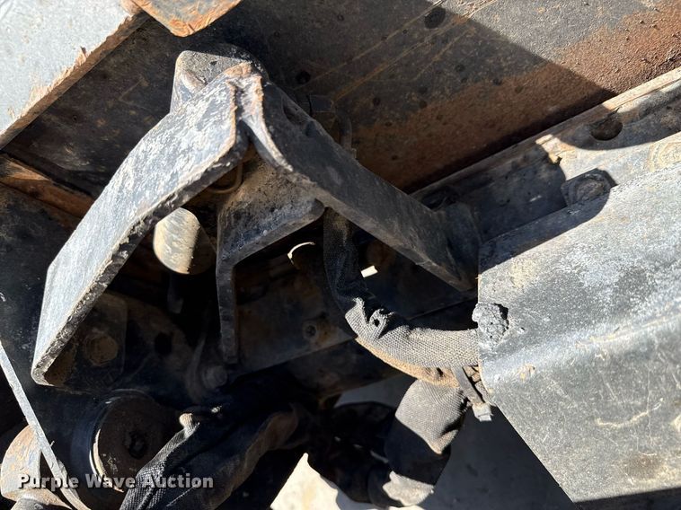 image for item DZ8681 2012 Caterpillar 246C skid steer loader