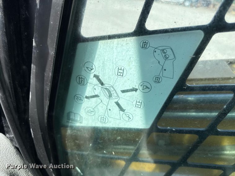 image for item DZ8681 2012 Caterpillar 246C skid steer loader