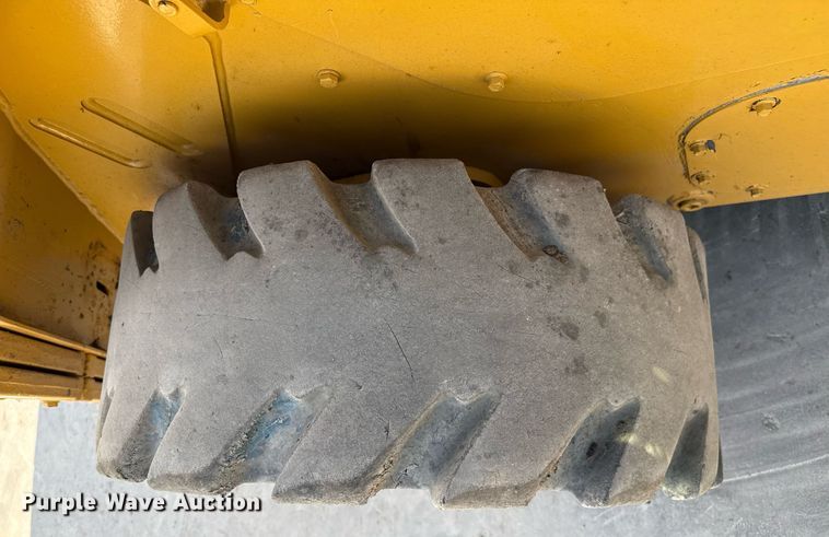 image for item DZ8681 2012 Caterpillar 246C skid steer loader