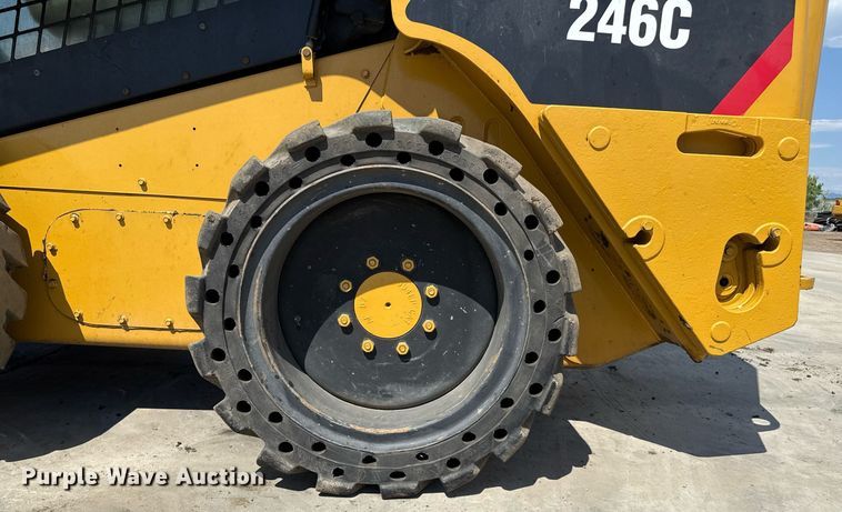 image for item DZ8681 2012 Caterpillar 246C skid steer loader