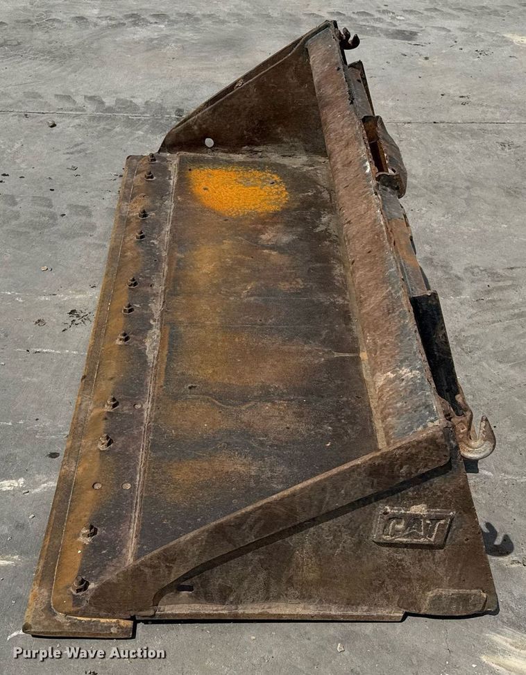 image for item DZ8682 2018 Caterpillar 262D skid steer loader