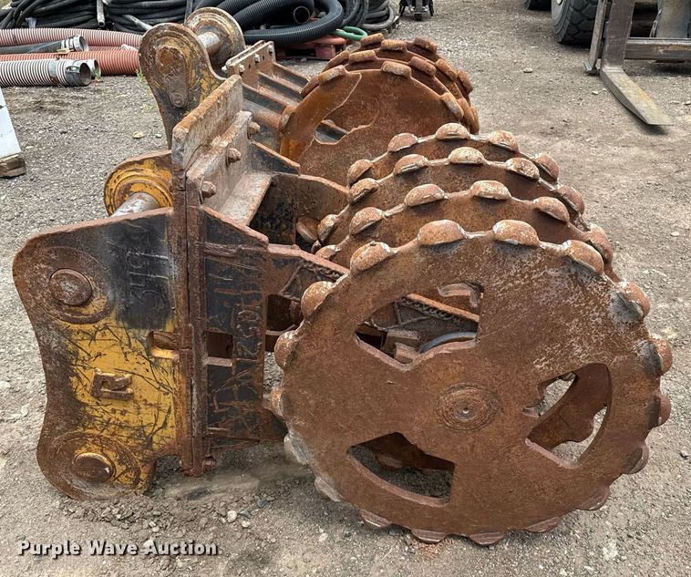 image for item DZ8683 Rockland 33