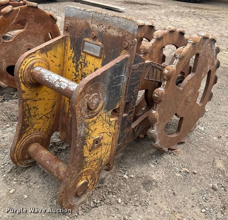 image for item DZ8683 Rockland 33