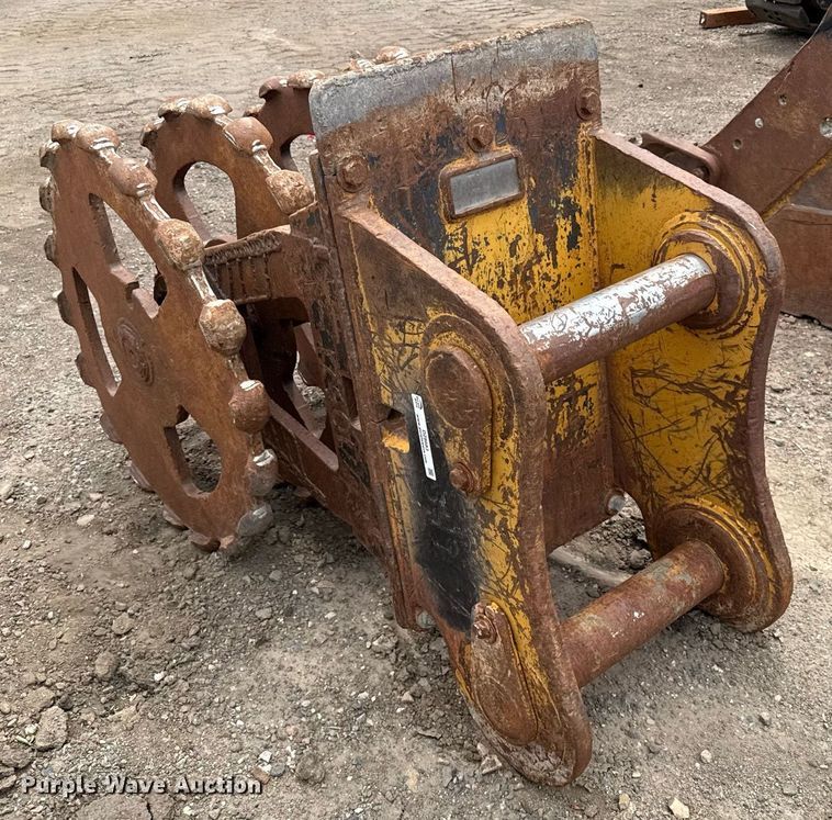 image for item DZ8683 Rockland 33