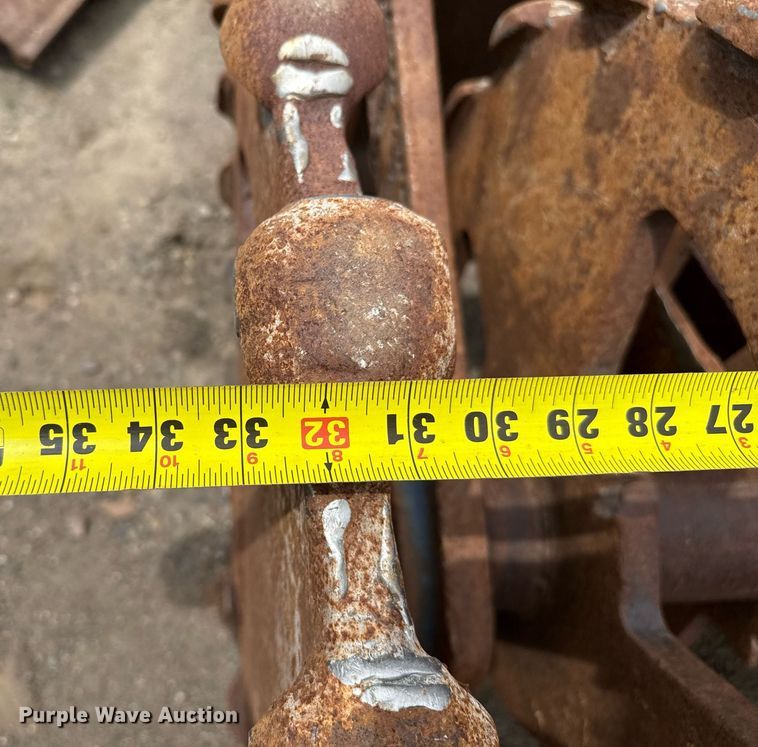 image for item DZ8683 Rockland 33