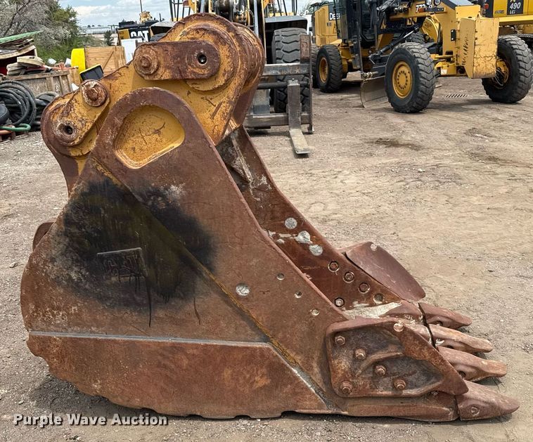 image for item DZ8684 Caterpillar 32