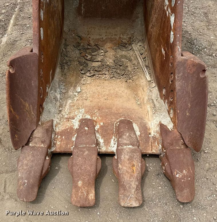 image for item DZ8684 Caterpillar 32