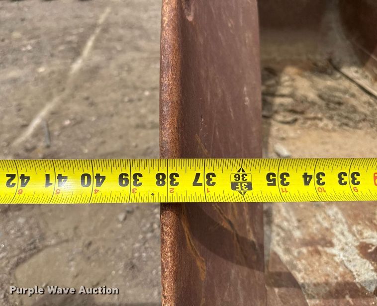 image for item DZ8684 Caterpillar 32