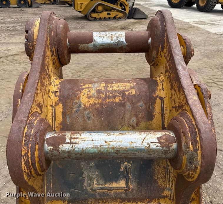 image for item DZ8684 Caterpillar 32