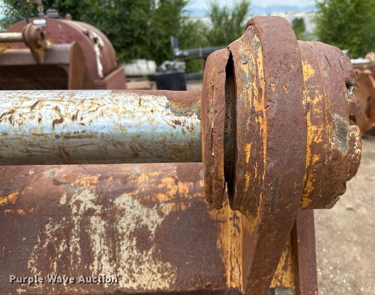 image for item DZ8684 Caterpillar 32