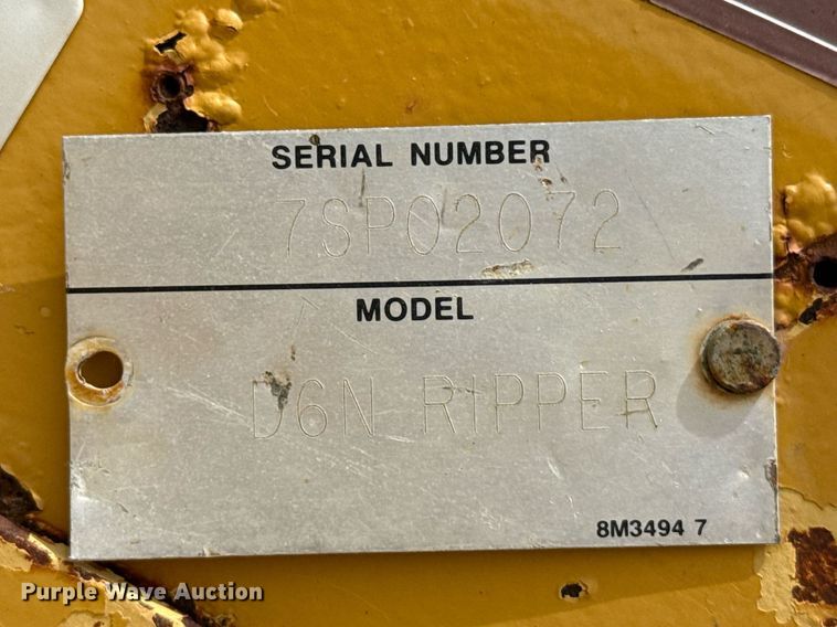image for item DZ8699 Caterpillar  D6N  ripper