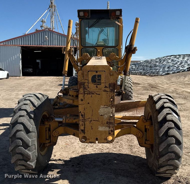 image for item DZ8725 Dresser 850 motor grader