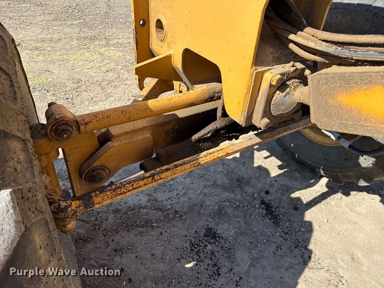 image for item DZ8725 Dresser 850 motor grader