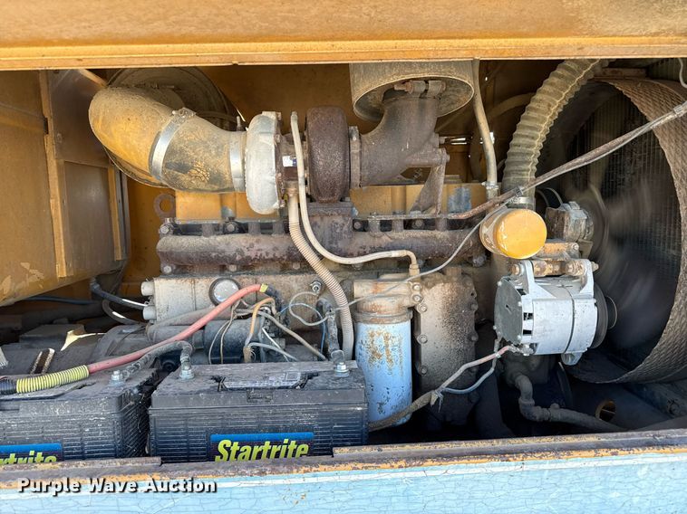 image for item DZ8725 Dresser 850 motor grader