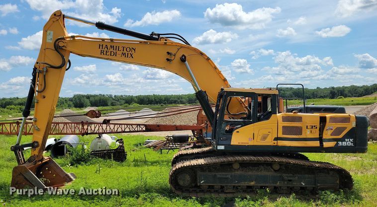 image for item EA2469 2017 Hyundai HX380L excavator